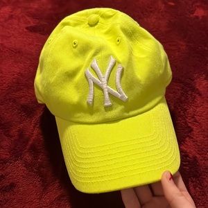 Yankees neon yellow baseball hat